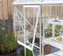 afbeelding zijluchtraam wit